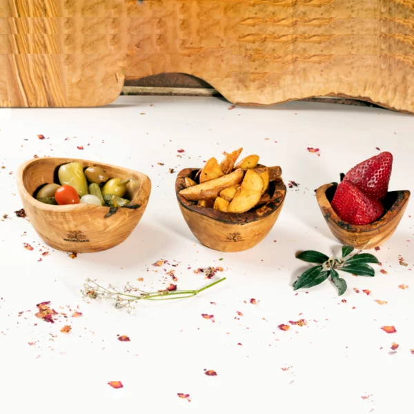 BOL EN BOIS D’OLIVIER EN FORME ARTISTIQUE BOL EN BOIS D’OLIVIER EN FORME ARTISTIQUE