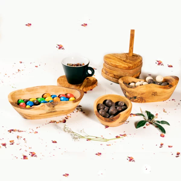 BOL EN BOIS D’OLIVIER EN FORME-ARTISTIQUE BOL EN BOIS D’OLIVIER EN FORME-ARTISTIQUE